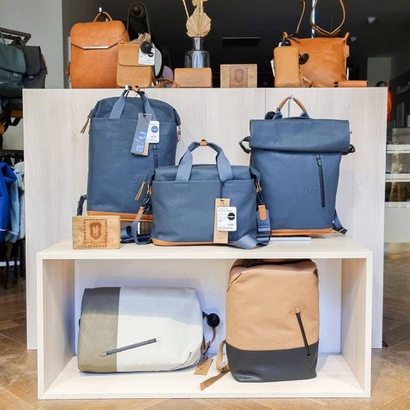 Aunts&Uncles Bonn Rucksack Handtasche Geldbörse Phonebag