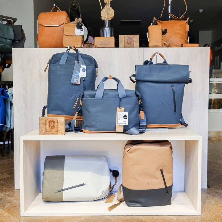 Aunts&Uncles Bonn Rucksack Handtasche Geldbörse Phonebag